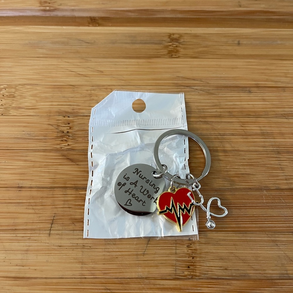 Nursing is a work of Heart Keychain - Picture 4 of 4